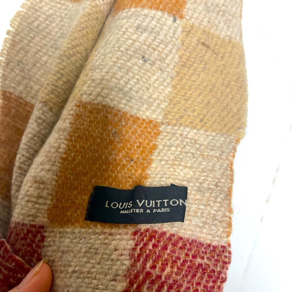 LV Scarf